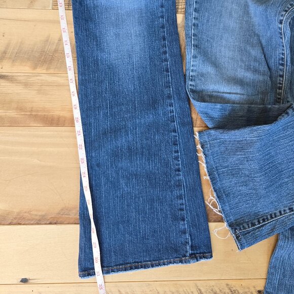 2- Pair Lucky Brand Sweet N Low Boot Cut Jeans 8/29 Reg - Picture 7 of 14